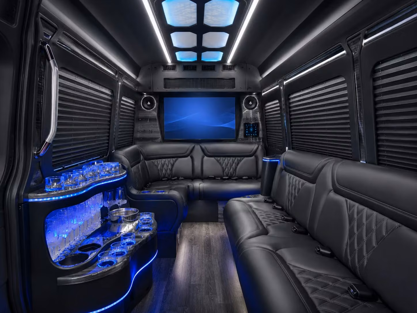 airport transfers and cruise terminal shuttles for government and military groups