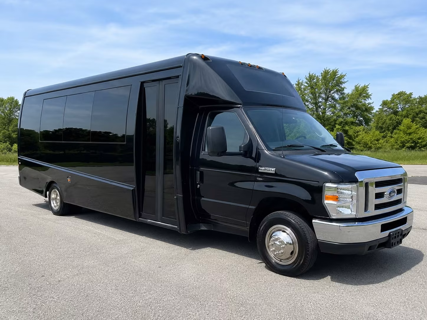 minibus rentals for sunset cove amphitheater and outdoor venue nights