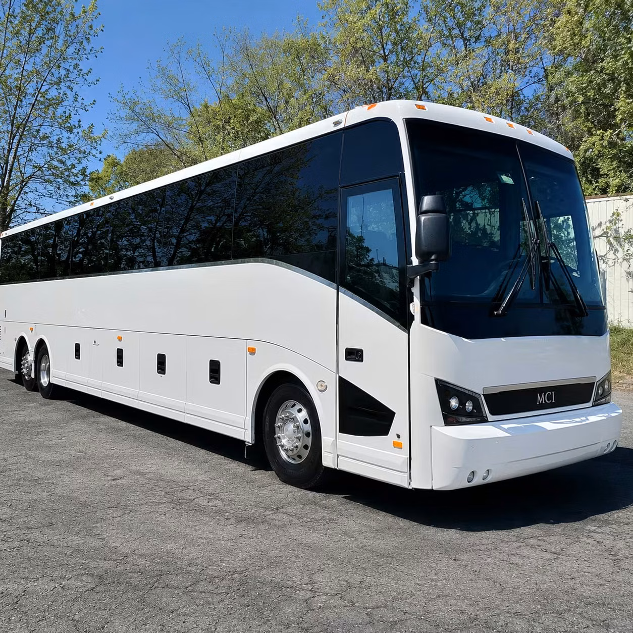 sunday worship shuttles that keep your plantation congregation connected